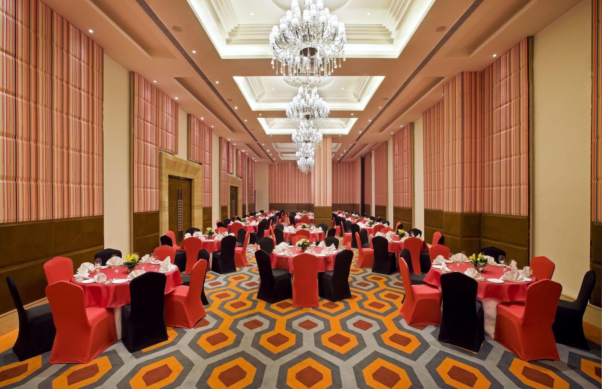 Zone By The Park , Bani Park Jaipur Hotell Exteriör bild